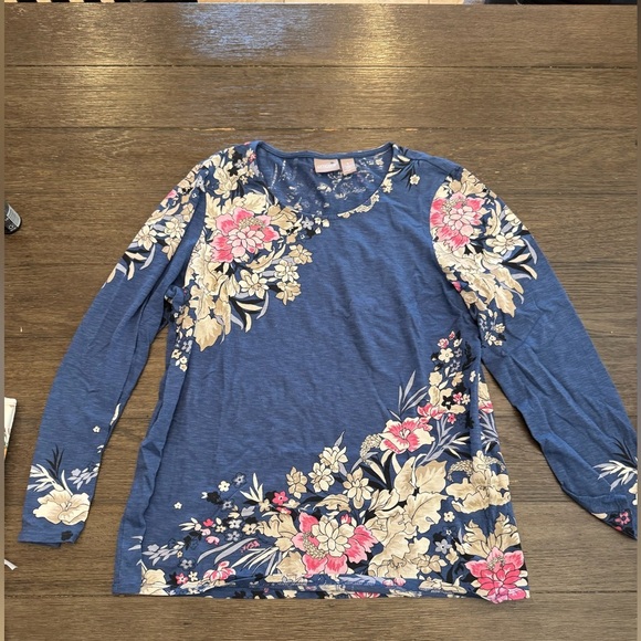 Chicos Floral Blue Long Sleeve Top size 1 large - Picture 2 of 5